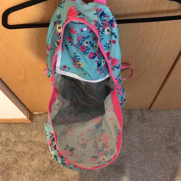 Foldable floral backpack - Picture 3 of 5